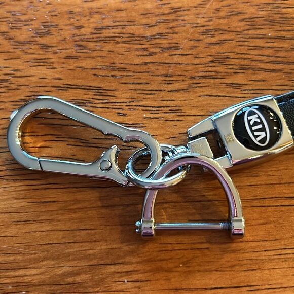 NEW KIA Keychain - Picture 4 of 5